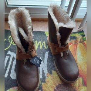 UGG Brown Waterproof Boots with White Fur Trim